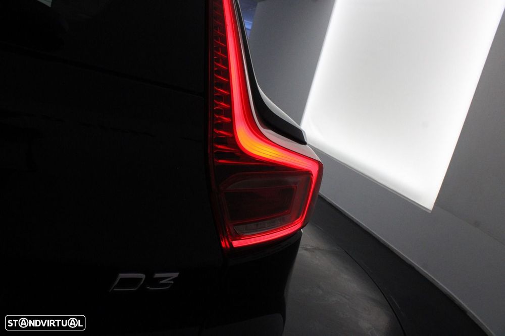 Volvo XC 40 2.0 D3 Momentum Plus Geartronic — fotografia 38