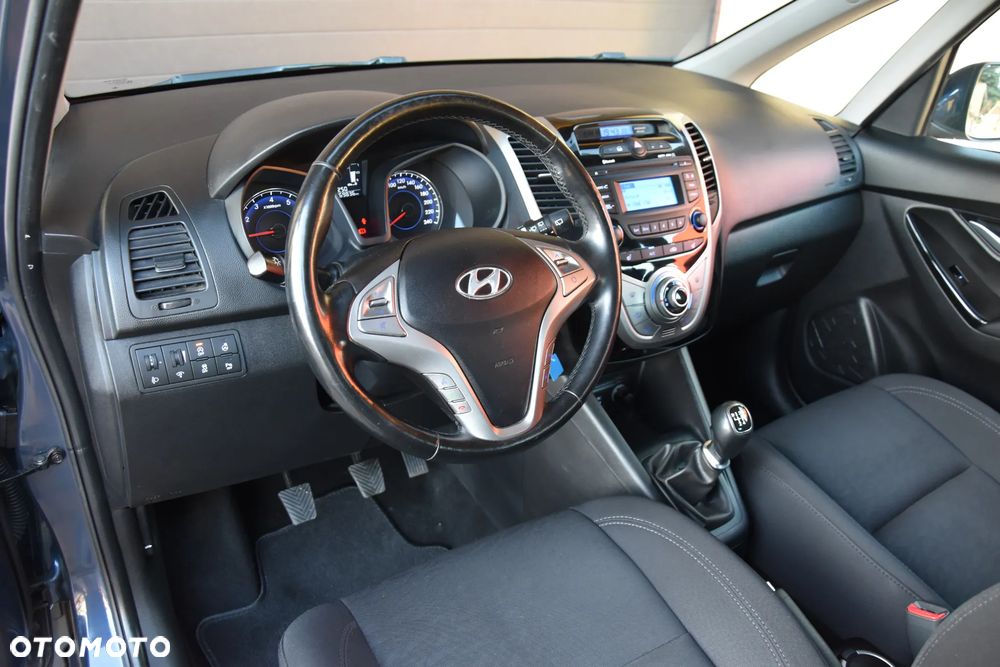 Hyundai ix20 1.4 blue Trend - 18