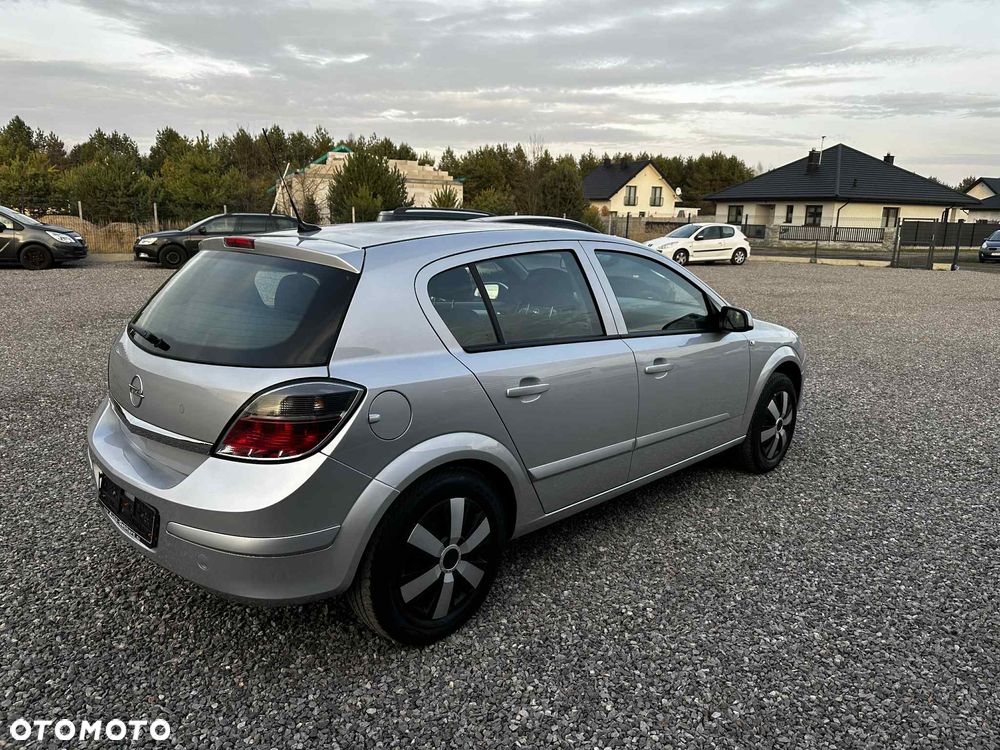 Opel Astra 1.6 NAVI - 13