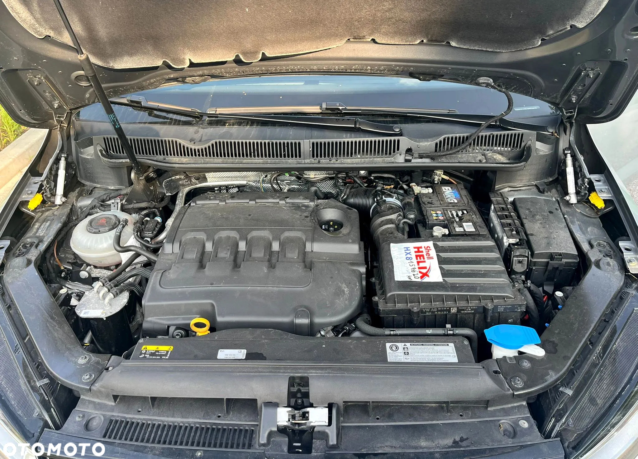 Volkswagen Touran 2.0 TDI BMT Comfortline Plus DSG - 4