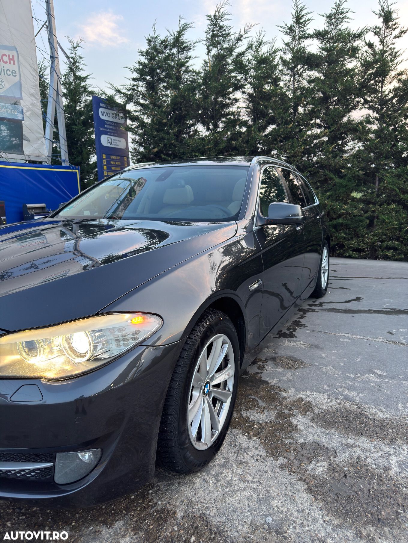 BMW Seria 5 520d Touring Aut. - 1