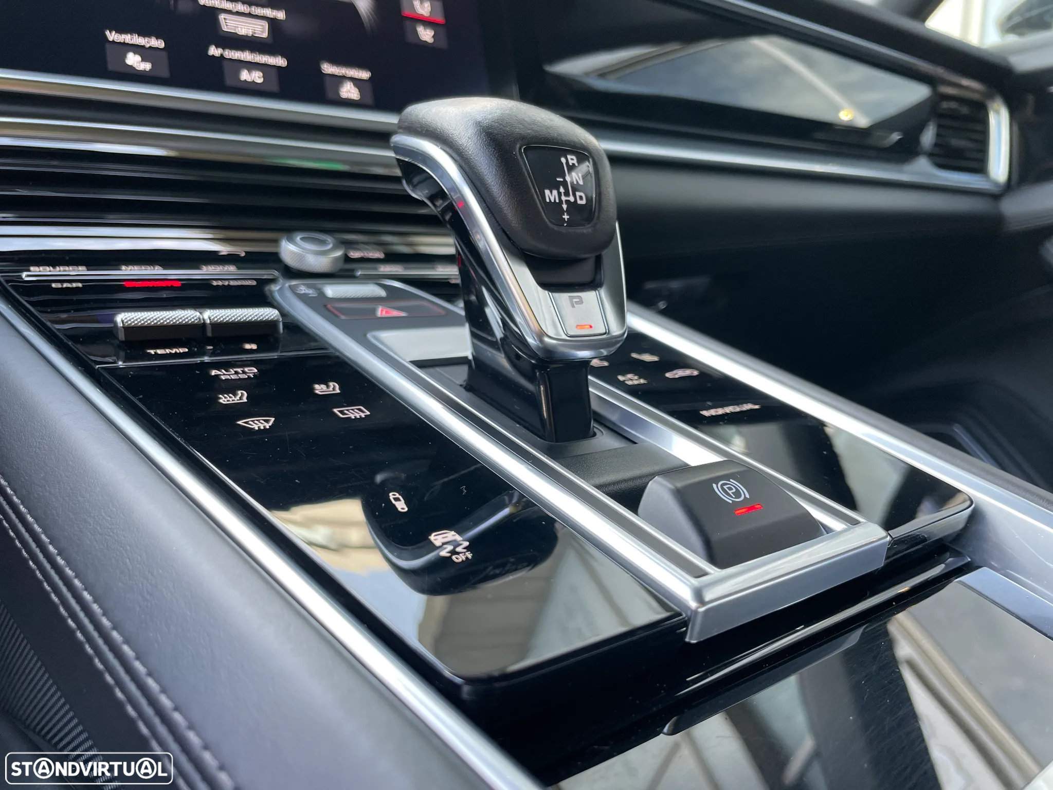 Porsche Panamera 4 E-Hybrid - 29