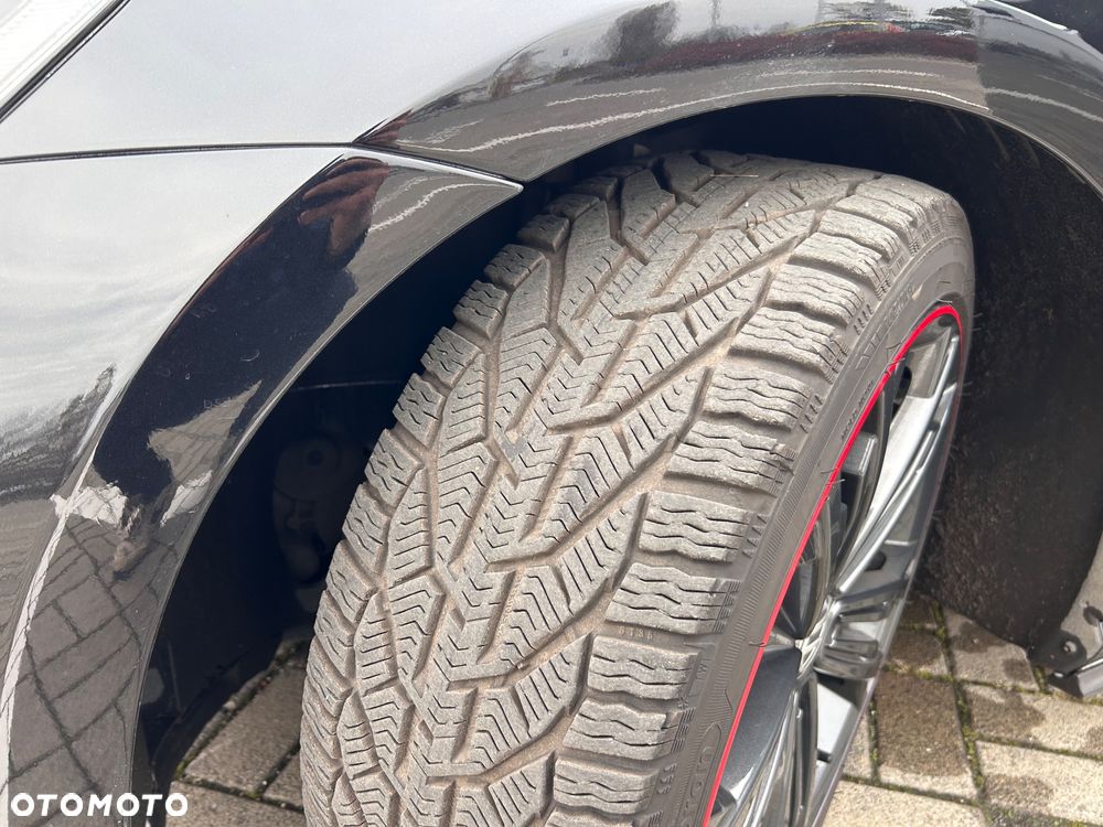 Volkswagen Golf GTI (BlueMotion Technology) DSG Performance - 25