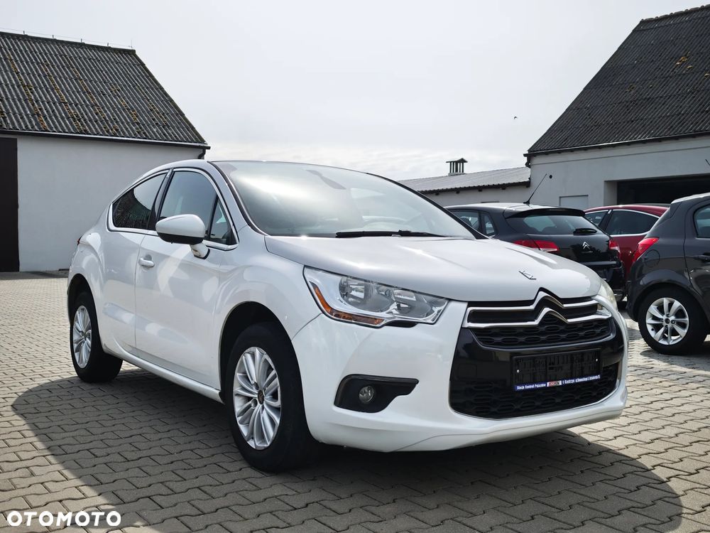 Citroën DS4 HDi 110 Chic - 29