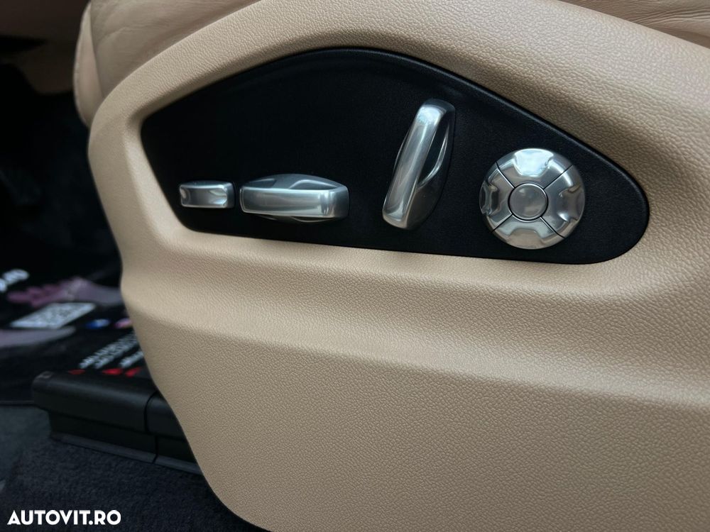 Porsche Cayenne - 16