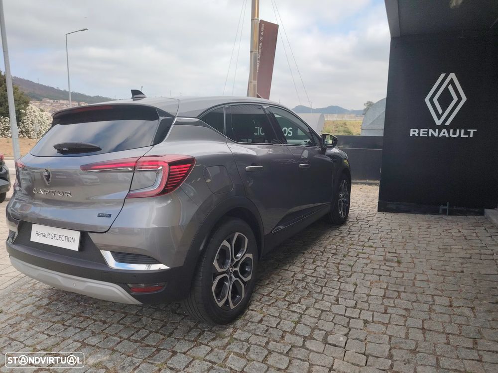 Renault Captur 1.6 E-Tech Full Hybrid Techno — fotografia 34