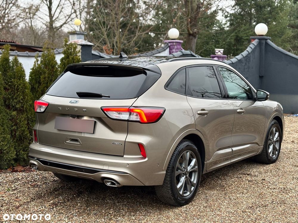 Ford Kuga 2.5 Duratec PHEV ST-LINE X - 9