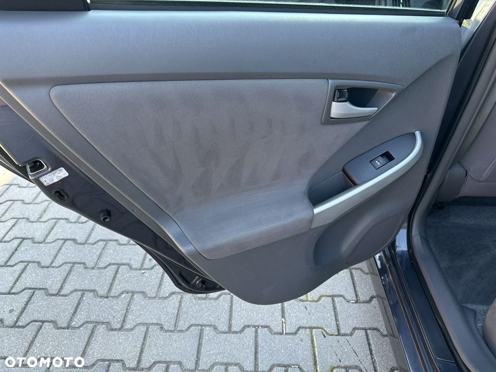 Toyota Prius - 13