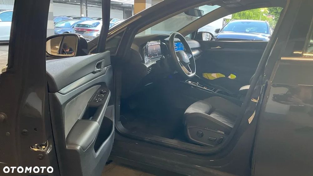 Volkswagen Golf 1.5 eTSI OPF DSG Style - 5
