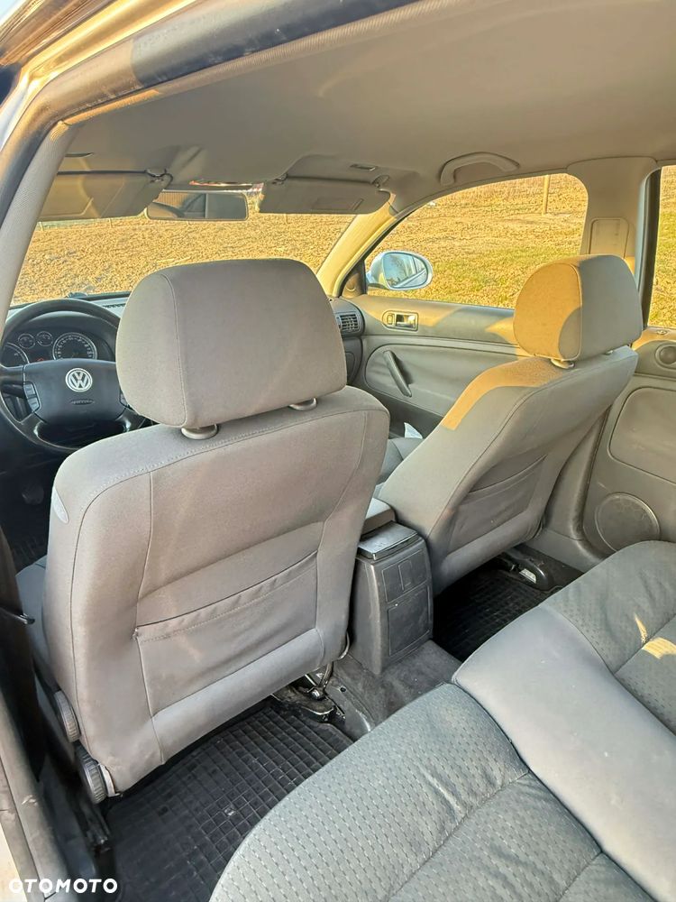 Volkswagen Passat - 9