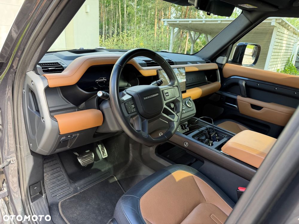 Land Rover Defender 130 D300 X-Dynamic HSE - 10