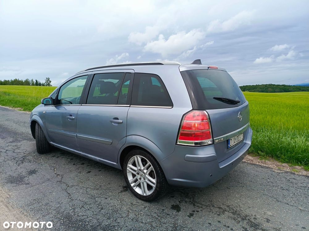 Opel Zafira - 7