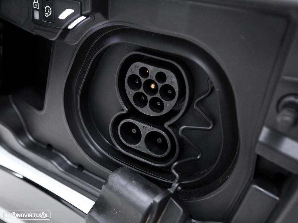 Peugeot E-3008 73 kWh GT - 14