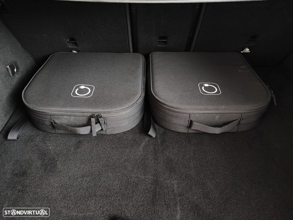 Mercedes-Benz CLA 250 e Shooting Brake AMG Line - 56