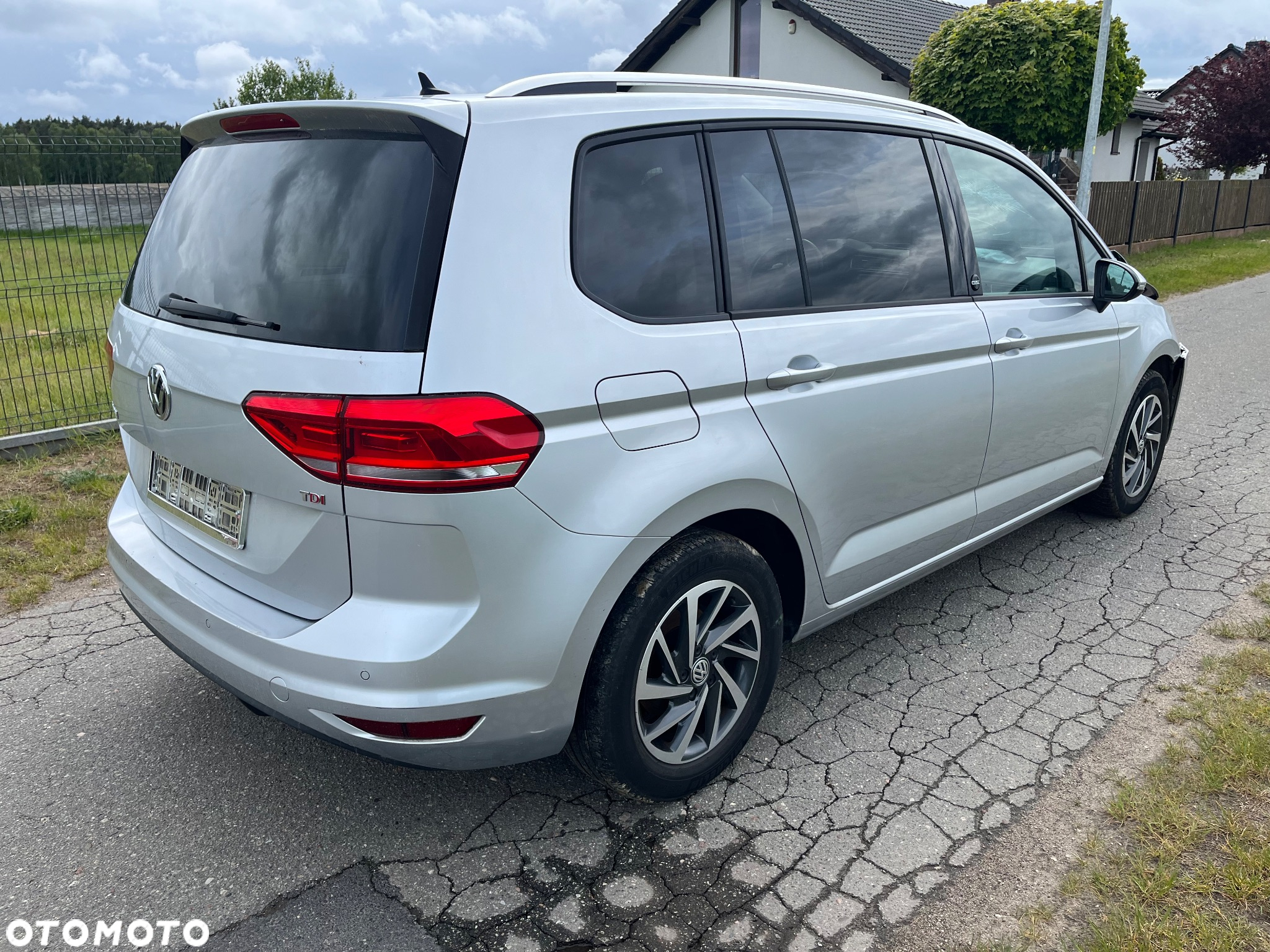 Volkswagen Touran 1.6 TDI SCR (BlueMotion Technology) SOUND - 9