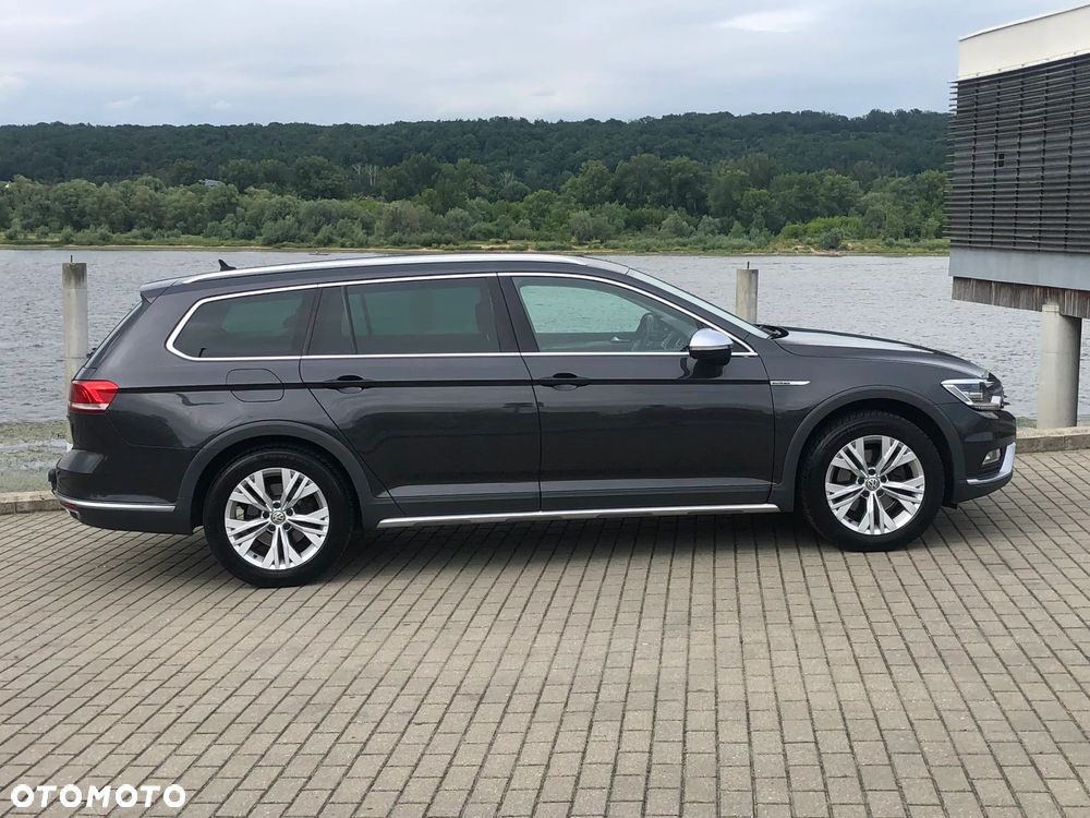 Volkswagen Passat Alltrack - 18