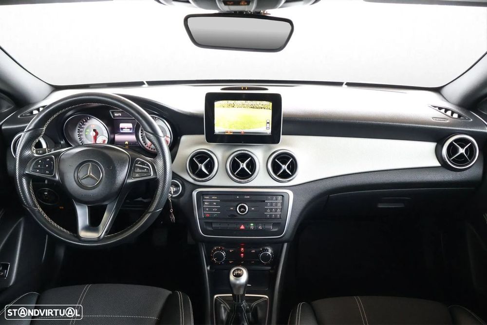 Mercedes-Benz CLA 180 - 13