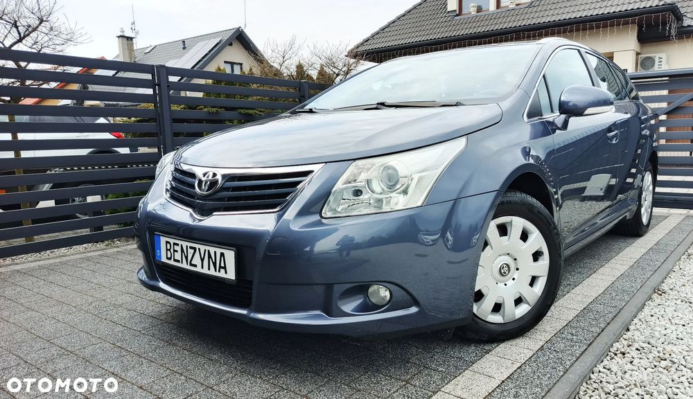 Toyota Avensis 1.8 Executive - 1