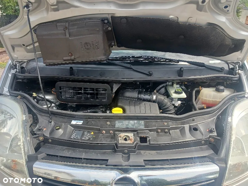 Opel Vivaro - 14