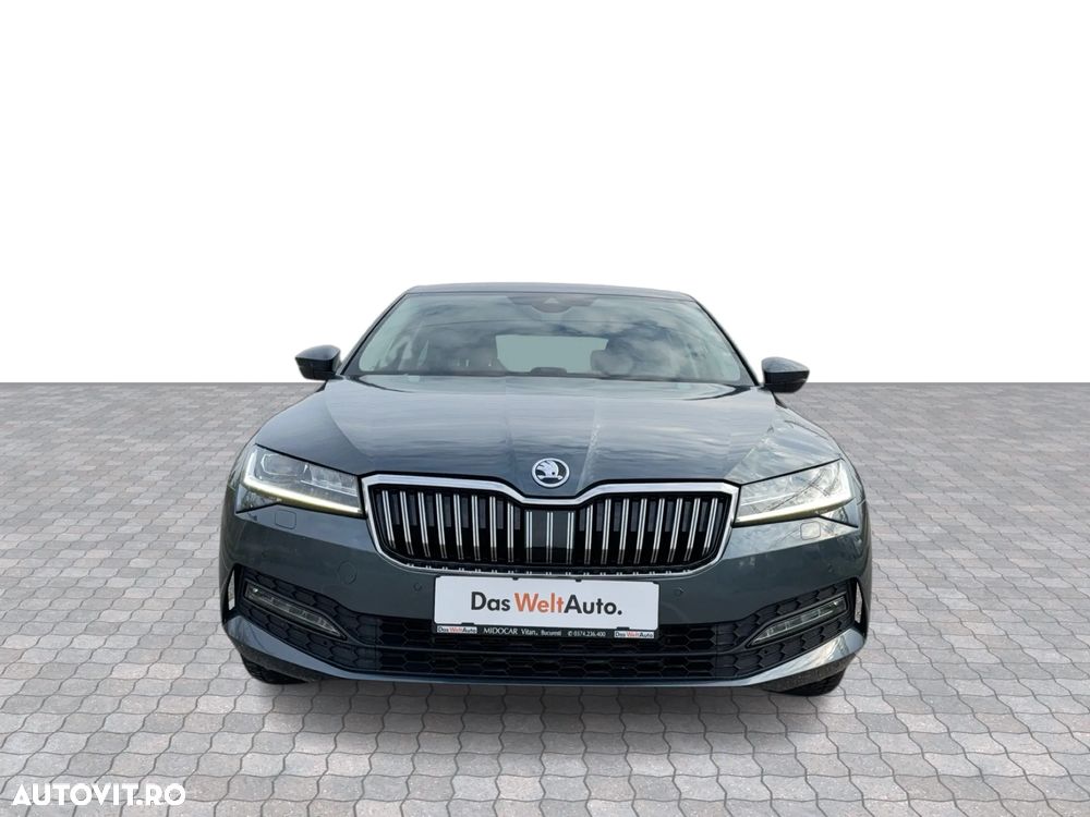 Skoda Superb 2.0 TDI DSG Ambition - 8