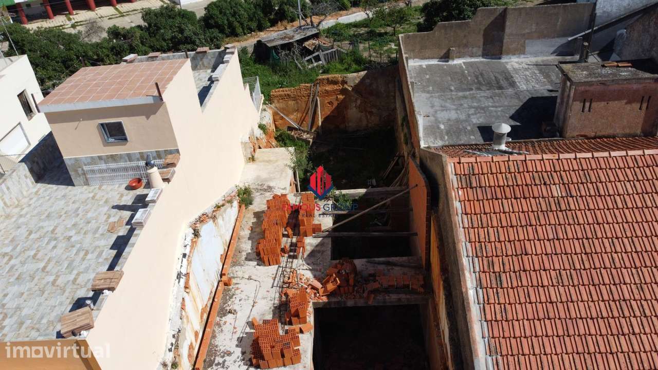 Moradia T2 com piscina no Centro de Portimão - Grande imagem: 2/21