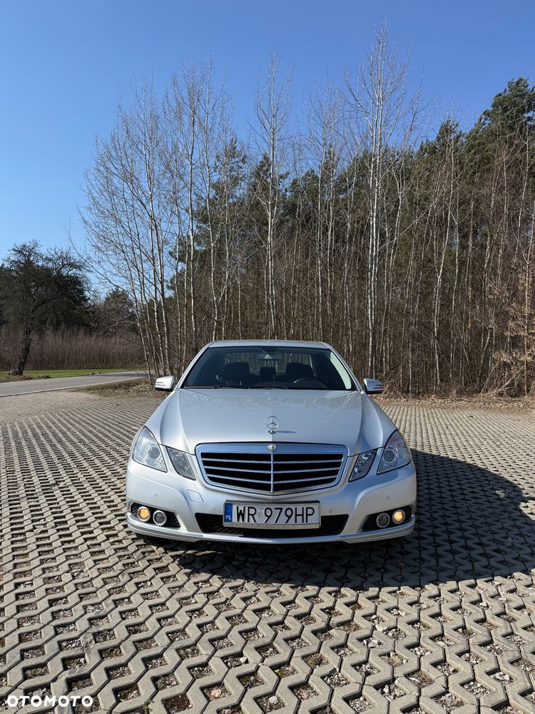 Mercedes-Benz Klasa E 220 CDI DPF BlueEFFICIENCY Automatik Elegance - 3