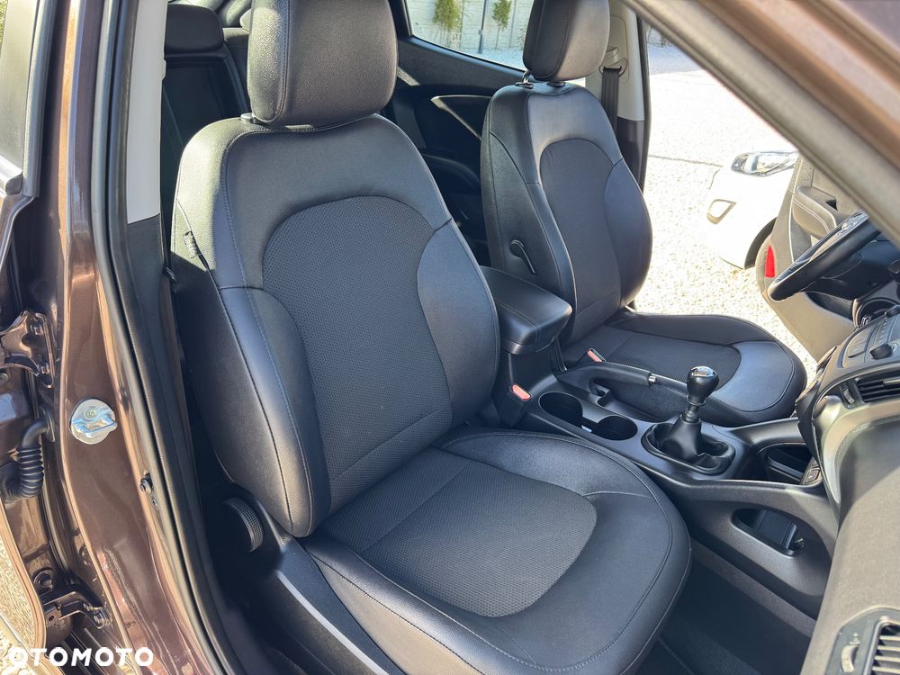 Hyundai ix35 1.6 2WD Fifa World Cup Edition - 32