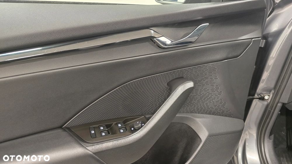 Skoda Octavia 2.0 TDI DSG Sport Edition - 12