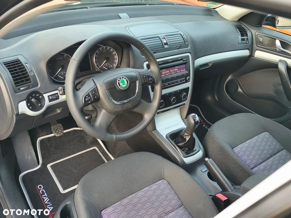 Skoda Octavia Combi 1.2 TSI FAMILY - 18
