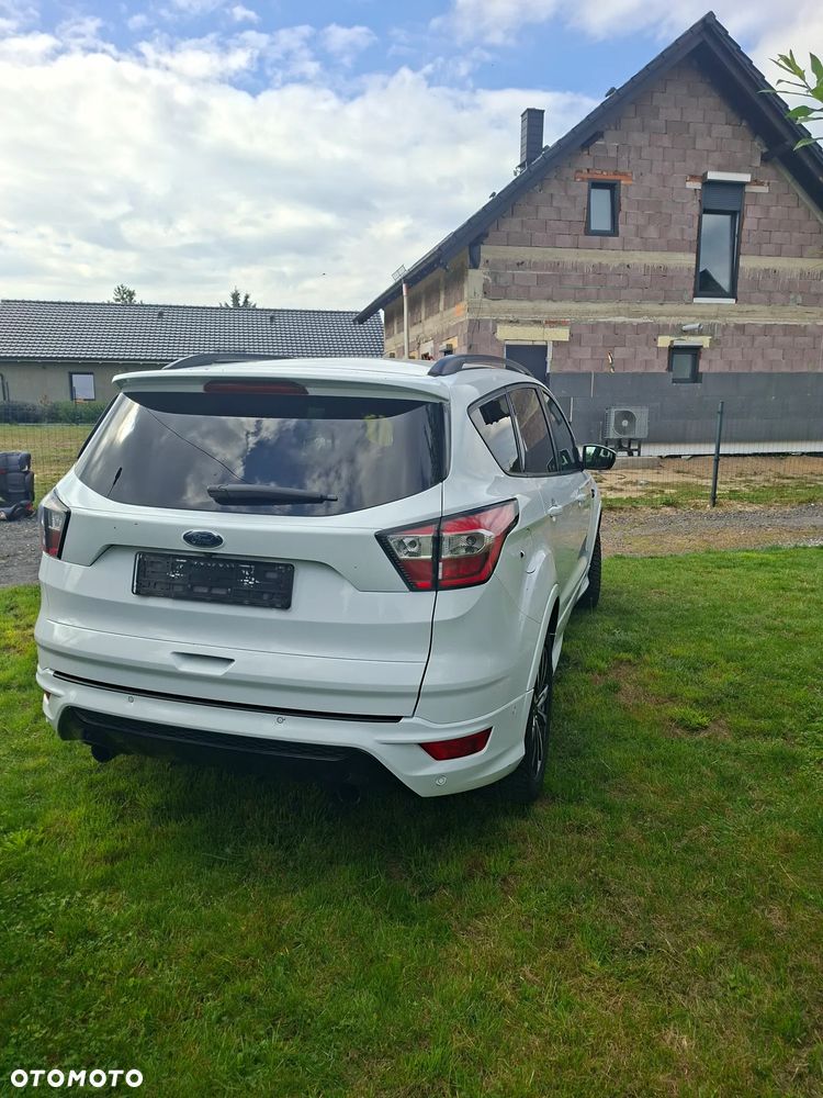Ford Kuga - 18