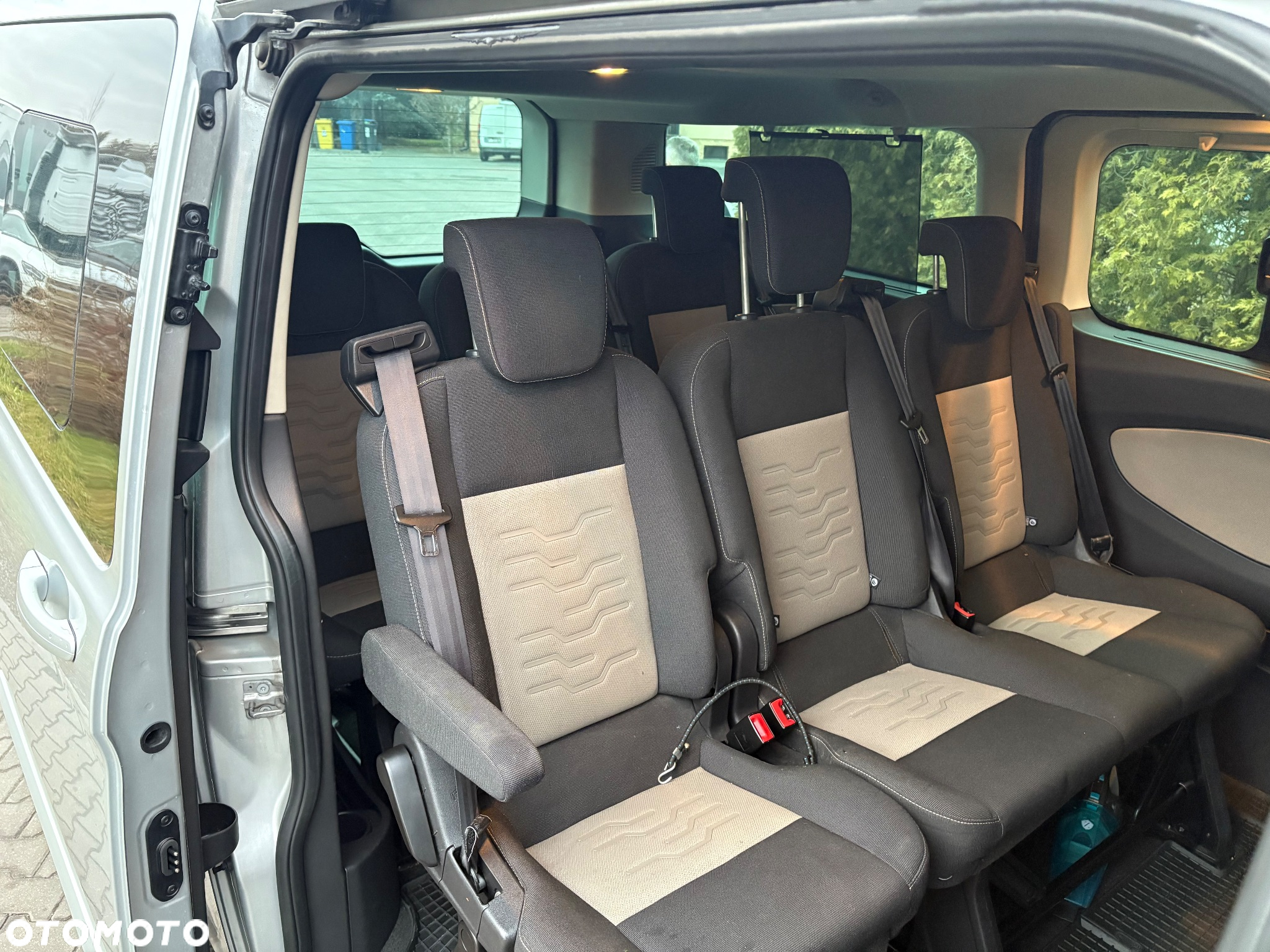 Ford Tourneo Custom - 10