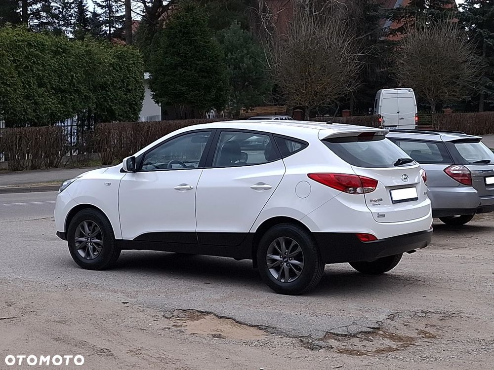 Hyundai ix35 1.6 2WD Fifa World Cup Edition - 2