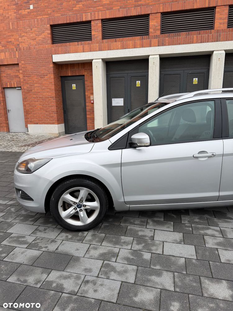 Ford Focus 1.6 16V Ambiente - 27