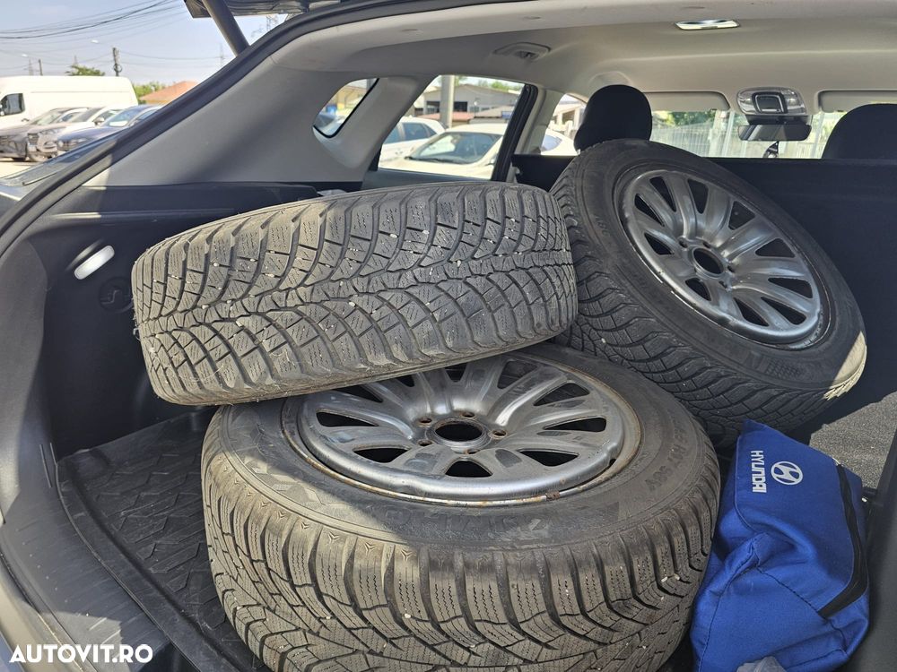 Hyundai KONA 1.0 T-GDI 120 CP 6MT 2WD Premium - 16