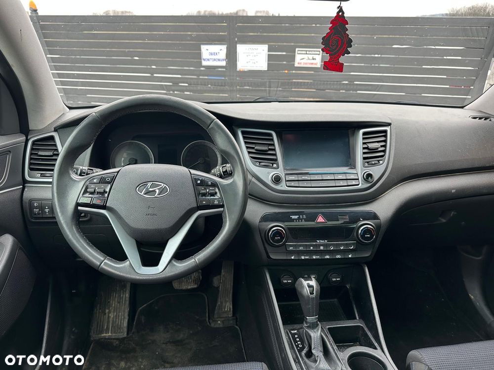 Hyundai Tucson 2.0 CRDi 4WD Automatik Style - 10