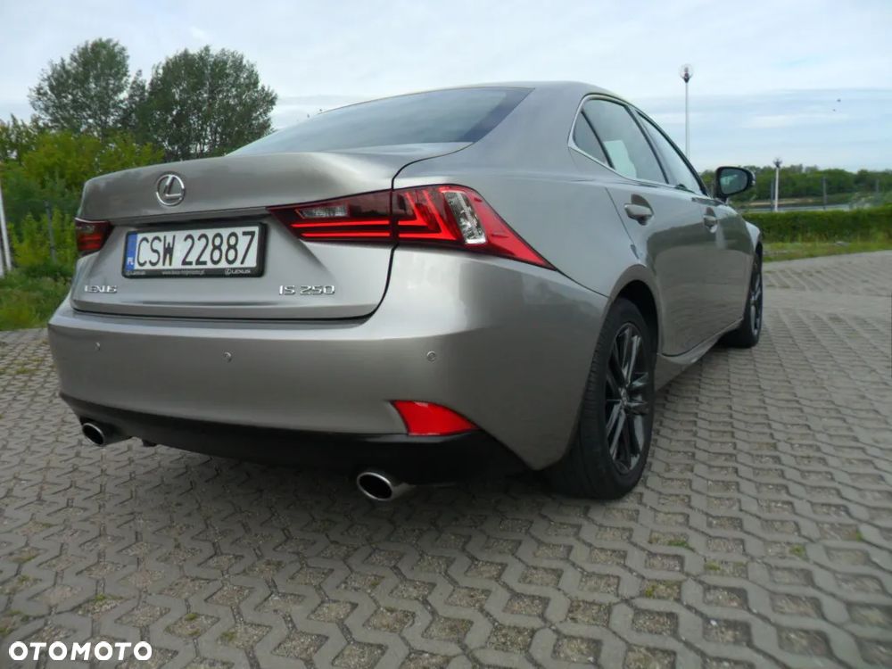 Lexus IS 250 Comfort - 11