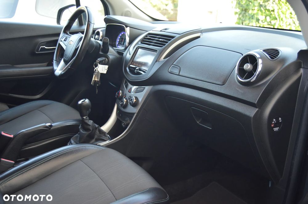 Chevrolet Trax 1.6 LS - 33