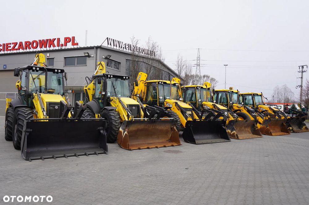 JCB 4CX PRO / Joysticki / r. 2023 / 4 sztuki - 28