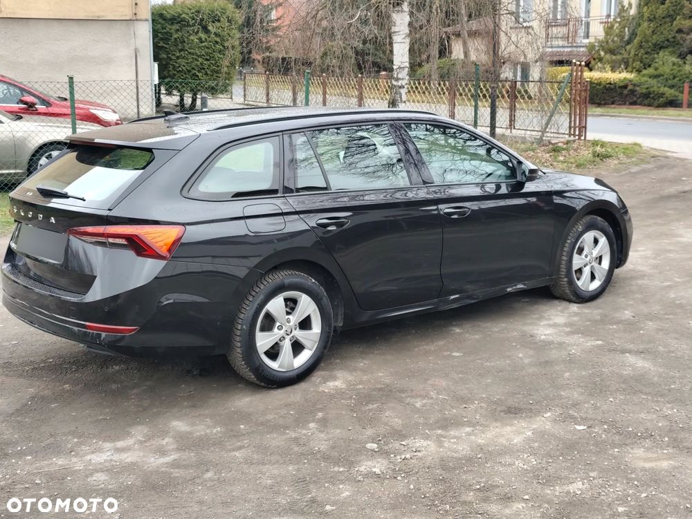 Skoda Octavia 2.0 TDI DSG Edition - 7