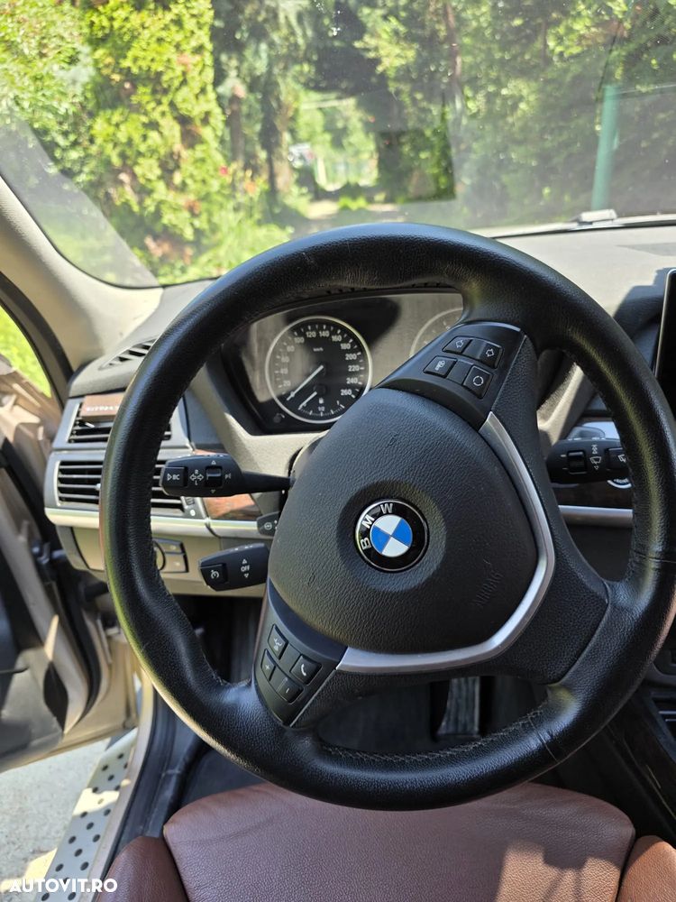 BMW X5 xDrive35i - 16