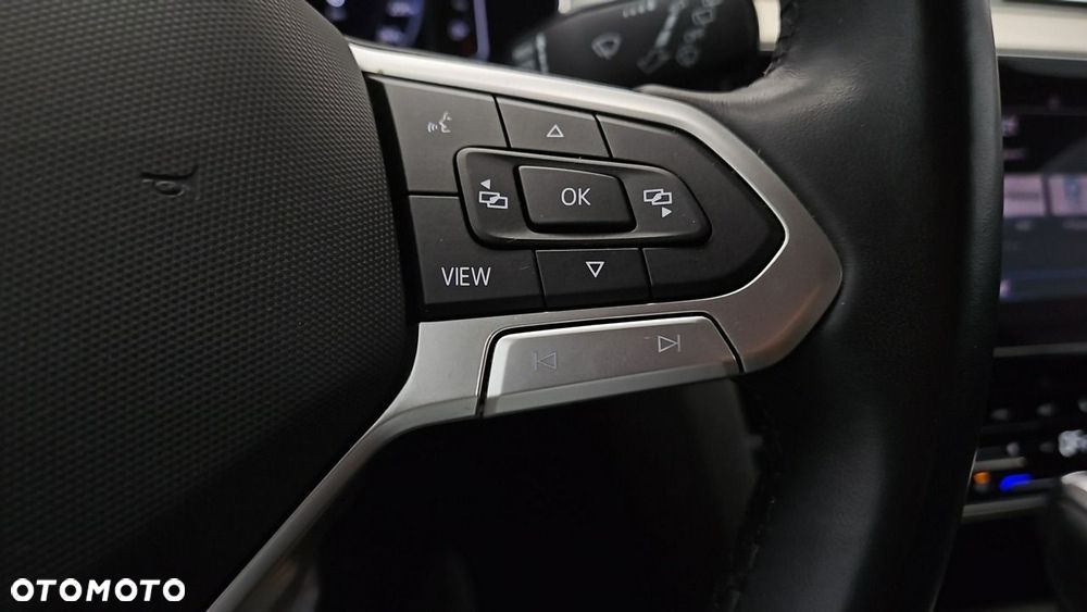 Volkswagen Passat Variant 2.0 TDI Elegance DSG - 16