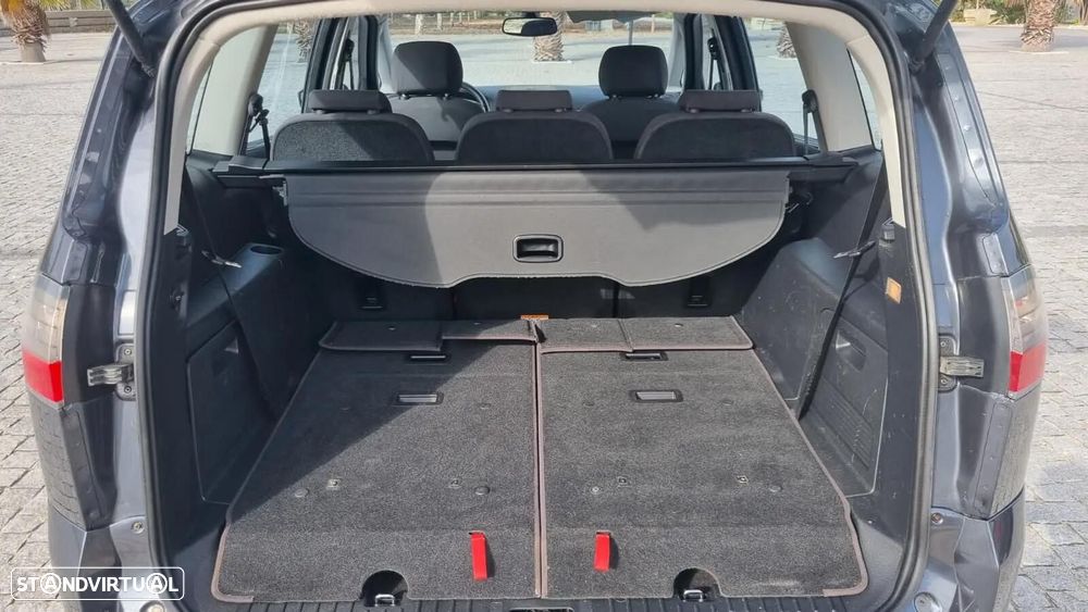 Ford S-Max 1.8 TDCi Titanium 7L - 20