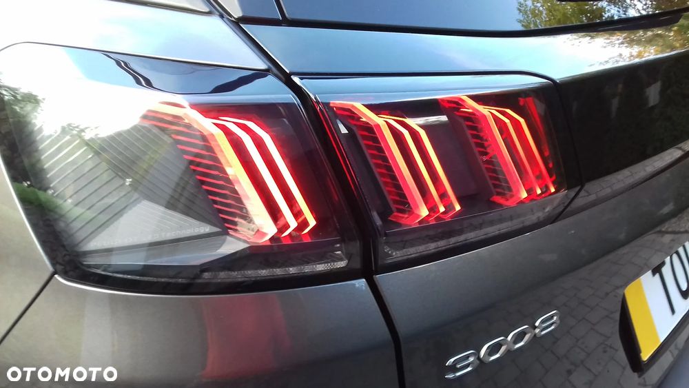 Peugeot 3008 1.5 BlueHDi Allure Pack S&S EAT8 - 24