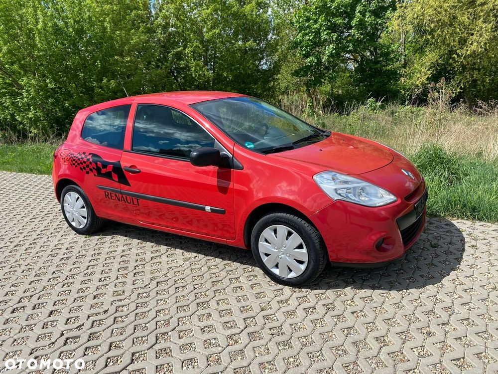Renault Clio - 8