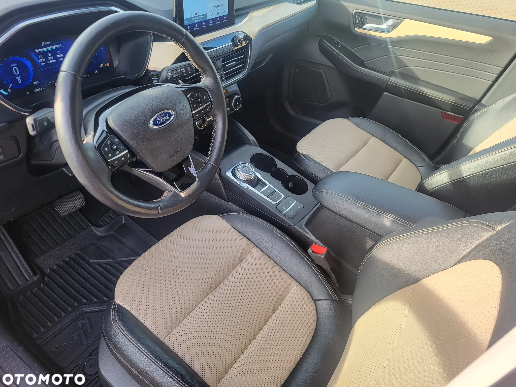 Ford Escape 2.0 EcoBoost AWD Titanium - 10