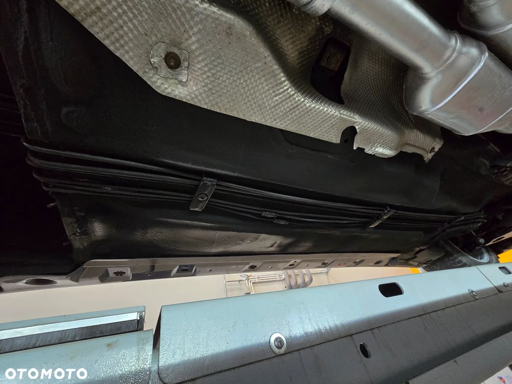 Mercedes-Benz Klasa E - 29