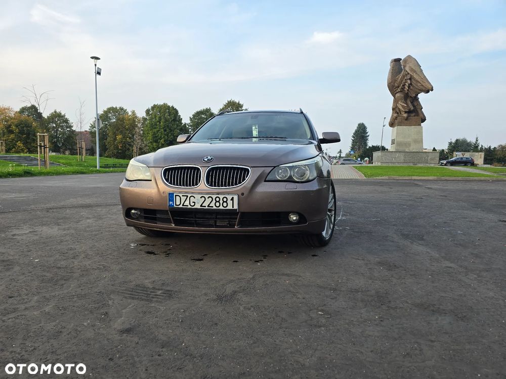 BMW Seria 5 525d - 13