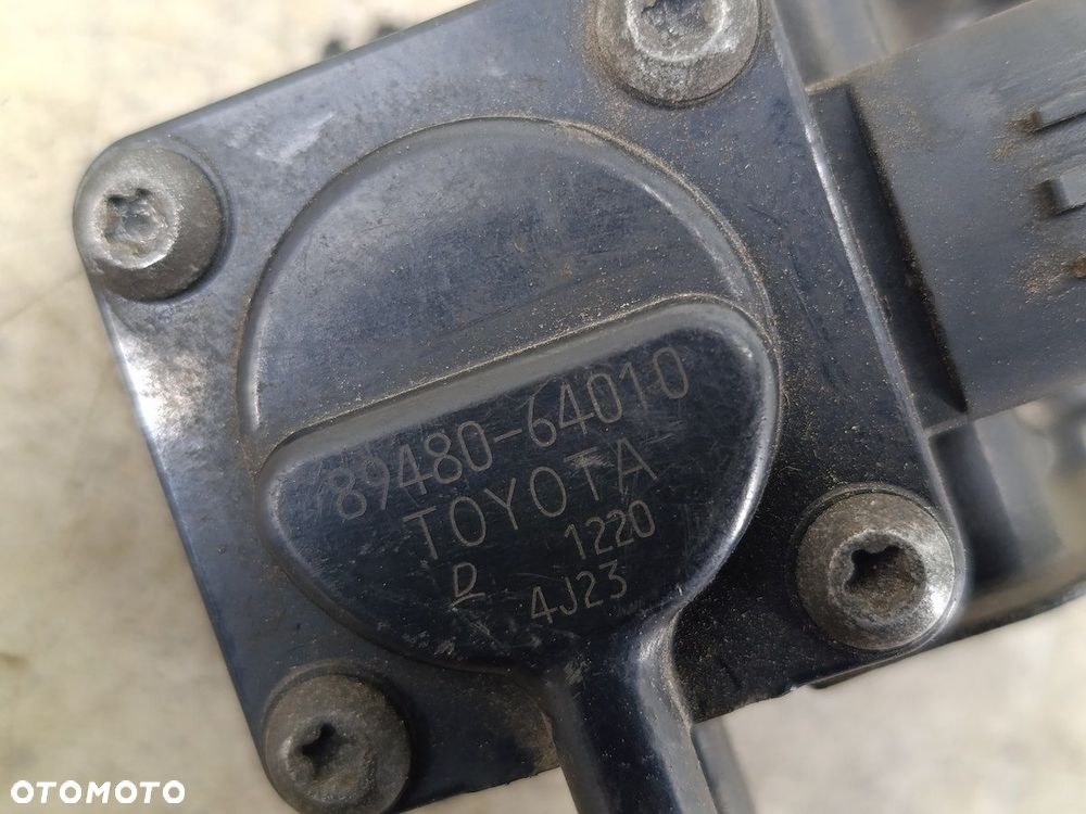 CZUJNIK CIŚNIENIA TOYOTA COROLLA VERSO II 89480-64010 2.2 D-4D - 2