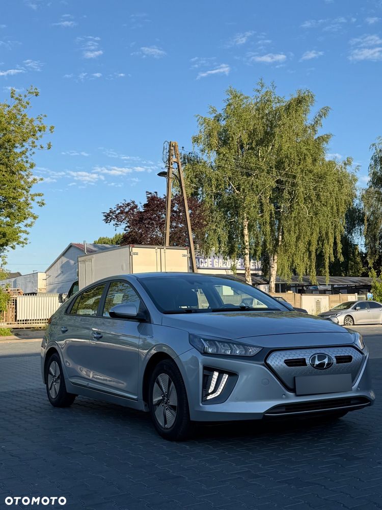 Hyundai IONIQ 1.6 GDI Premium - 1