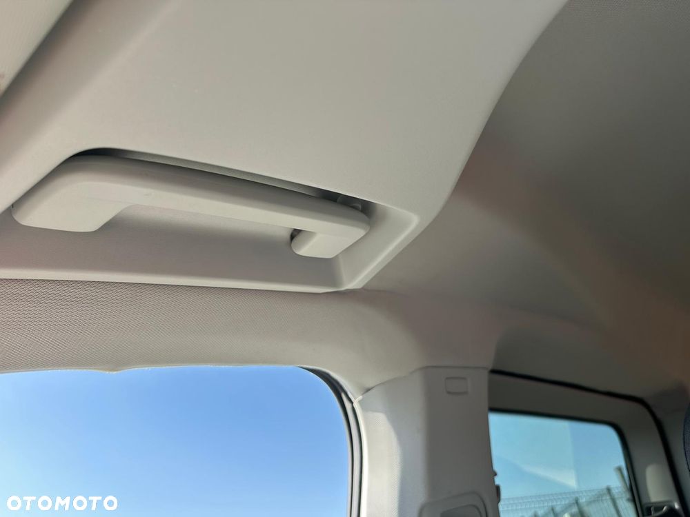 Ford Tourneo Connect - 24